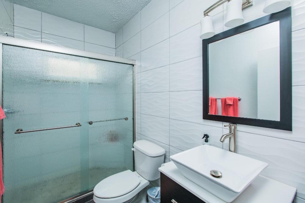 Dramatic Views From This Specious 1Bd/1Bth คริสเตียนสเต็ด ภายนอก รูปภาพ